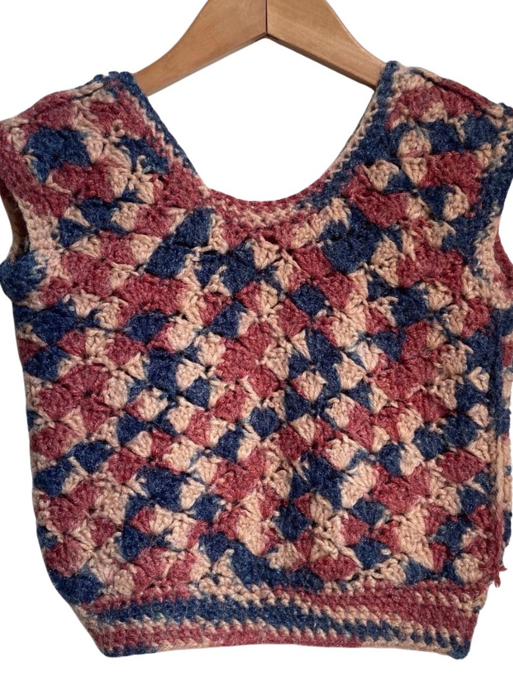 CROCHET Sleeveless Crop 🧸🪆🎁